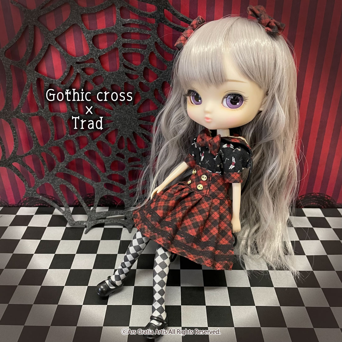 カレンさん専用　ブラック＆ホワイトコーデ　ドールチャーム　ハンドメイド 6/3再入荷】ドール服用生地 Decora Doll デコラドール/ ちいさな